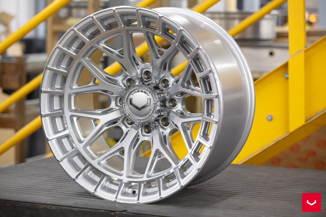 Vossen-HFX-1-Silver-Polished-8-lug