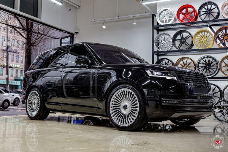 NEW_RANGE_ROVER_–_URBAN_AUTOMOTIVE_X_VOSSEN-_UV-5_Gloss_Clear