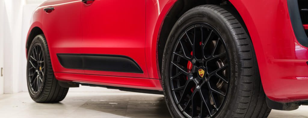 Porsche Macan 20-inch RS Spyder Design wheel in Satin Black