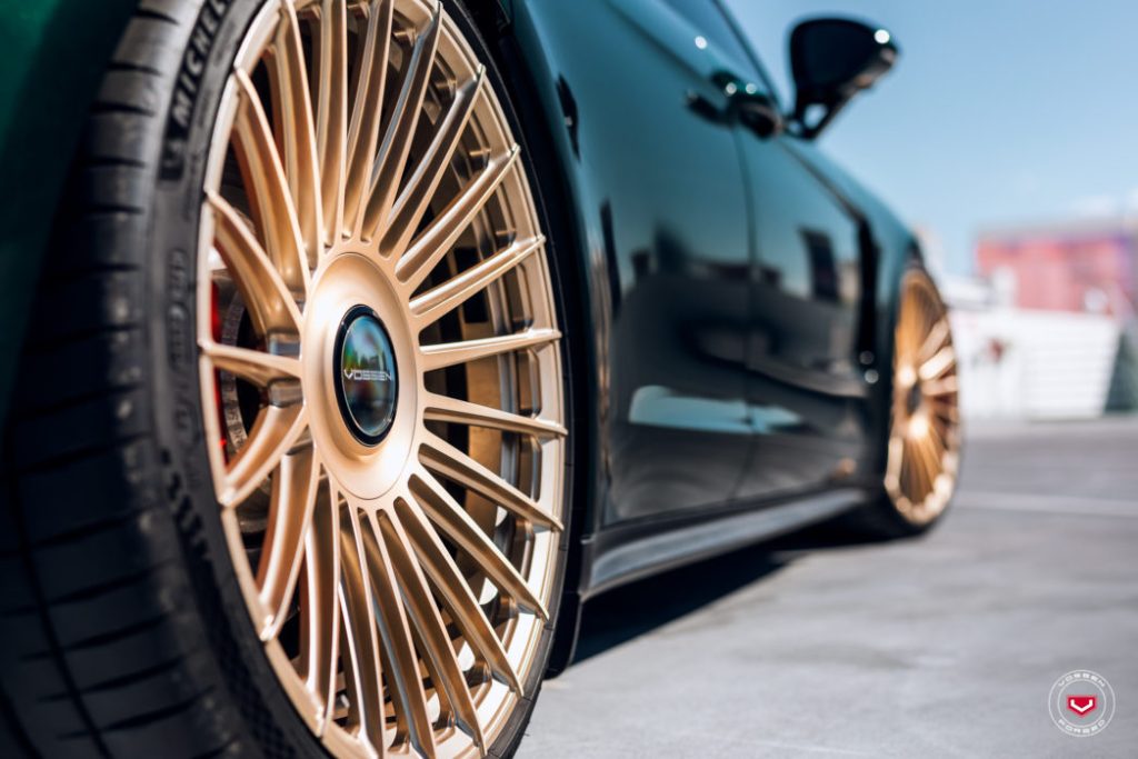 Porsche-Panamera-Vossen-S17-13 Patina Gold