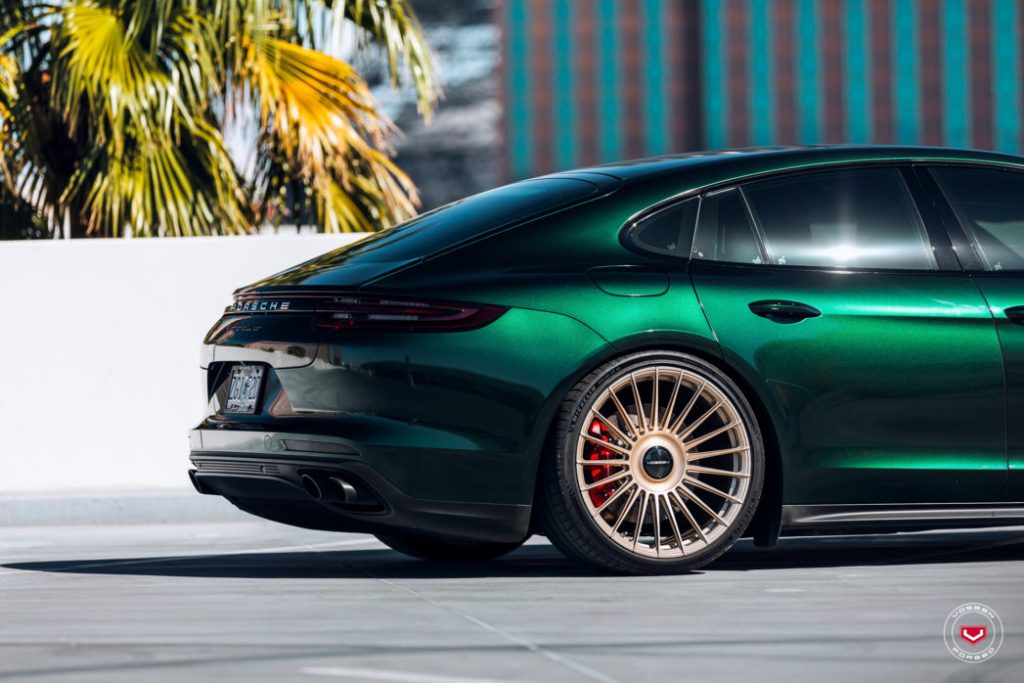 Porsche-Panamera-Vossen-S17-13 Patina Gold