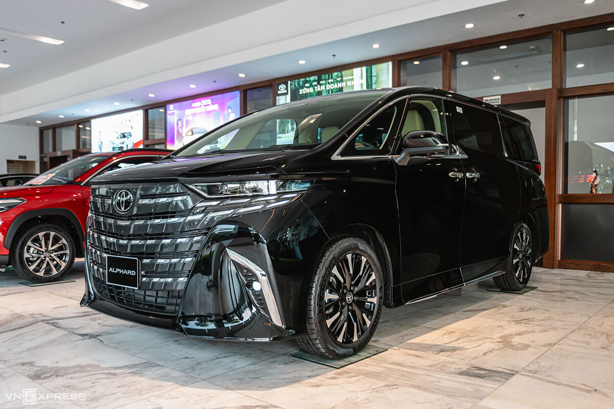 Toyota Alphard 2024