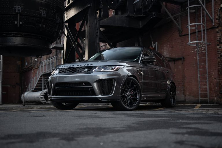 Range Rover Sport SVR with FF10 in Tarmac